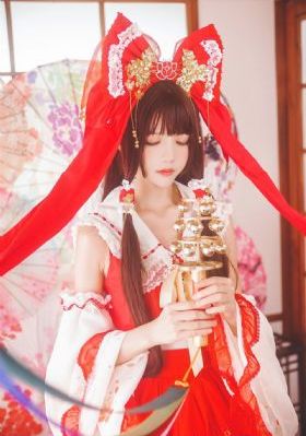 国产骚美女_4K动漫在线观看